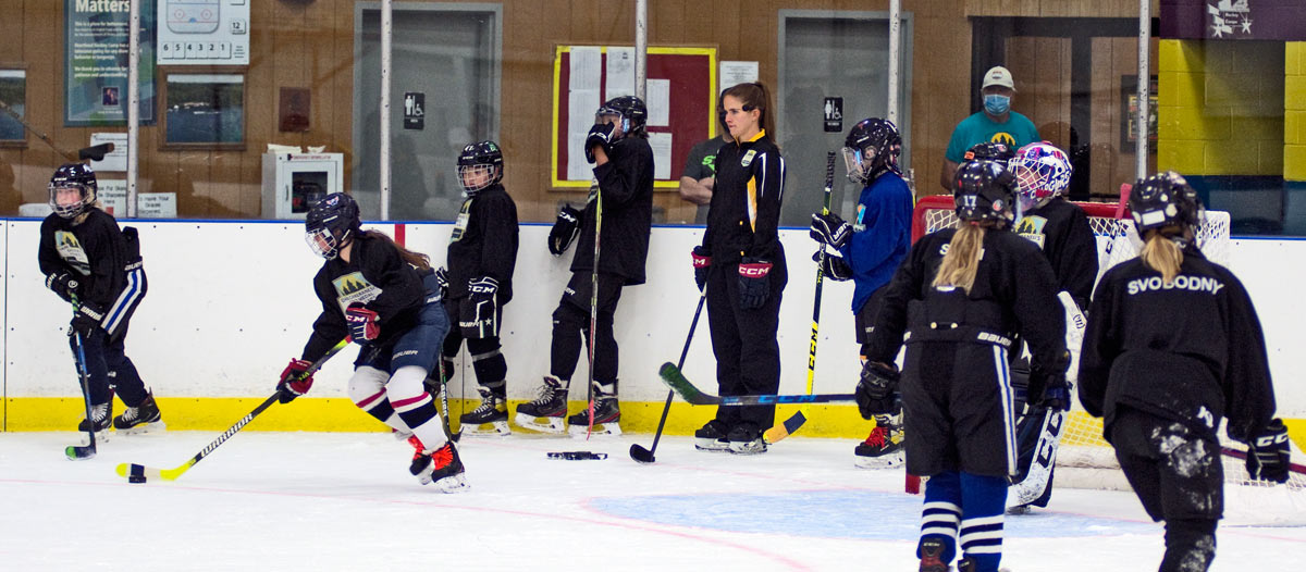 Cameranesi during on-ice drills with some of this year's campers.